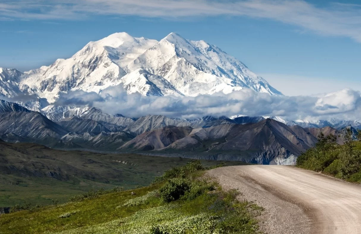 Как Россия продала Аляску: причины и последствия сделки 1867 года